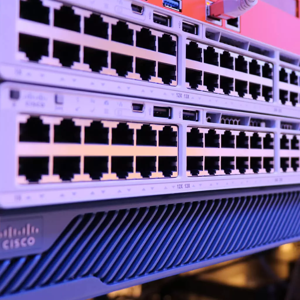 Cisco Partner Cisco Server