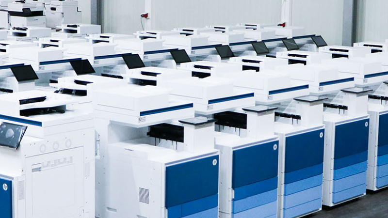 HP Drucker in einer Halle